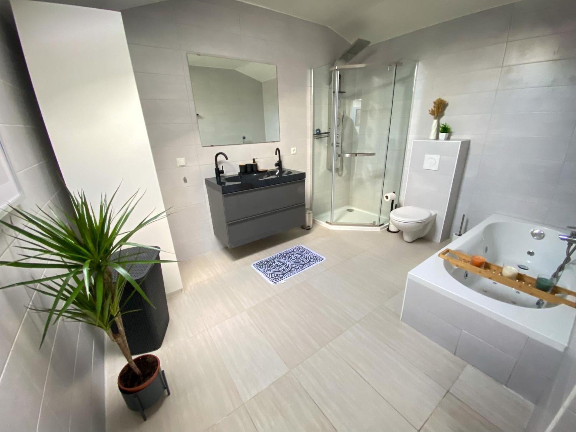 Design Immo Ferienwohnung Rhein-Main Rodgau Luaran gambar